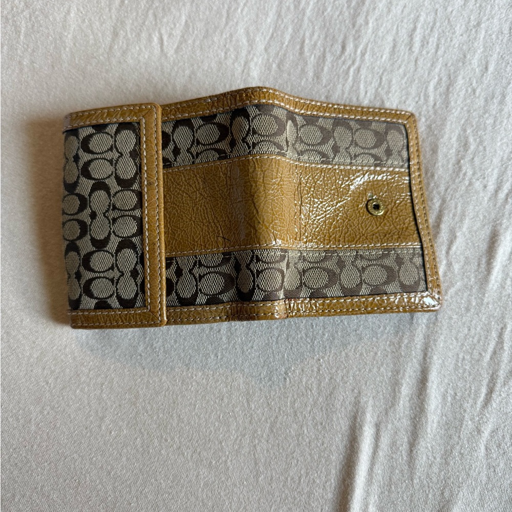Coach Wallet - Picture 5 of 9